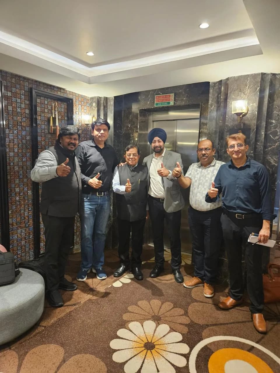 A positive close to the day: Key participants of the FAIITA–UPCDWA strategic meet pose with confidence after productive brand discussions in Lucknow.